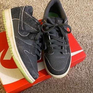 Nike Dunks